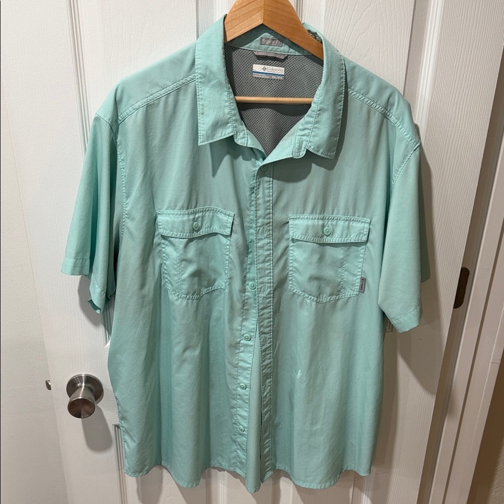 Men's Mint Green Short Sleeve Button Down Shirt